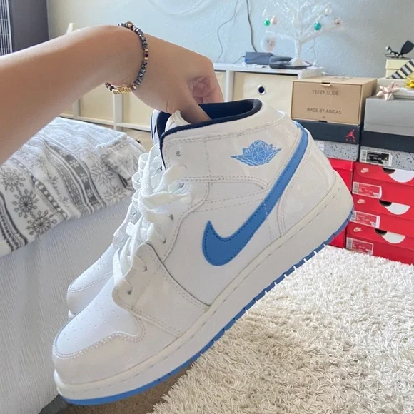 air jordan 1 mid bg white/legend-black